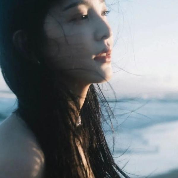 灰色的迷宫